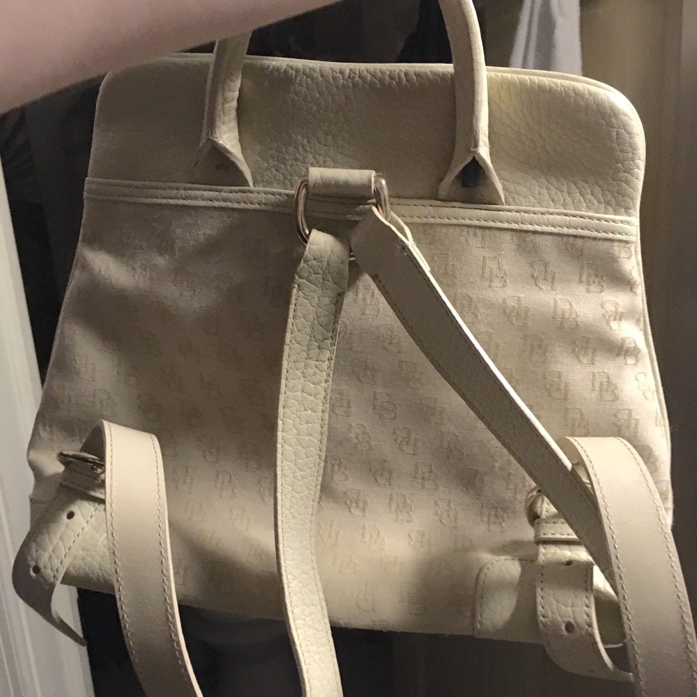 Small Dooney & Bourke backpack!!